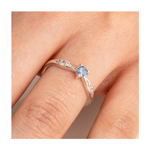 Heart Gemstone Promise Ring with Trio Set Accent Stones – Sterling Silver with Garnet and White Premium Zirconia